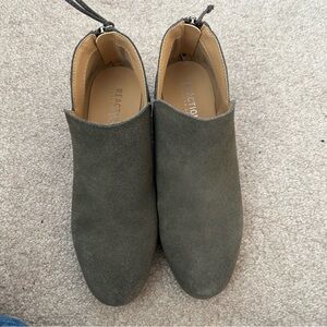 Kenneth Cole Reaction Women's Gray Ankle Boots size 6